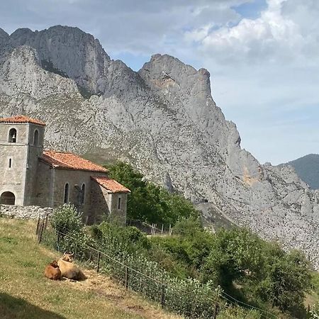 Casa Rustica En Dobres Con Vistas A La Montana Villa Exterior photo